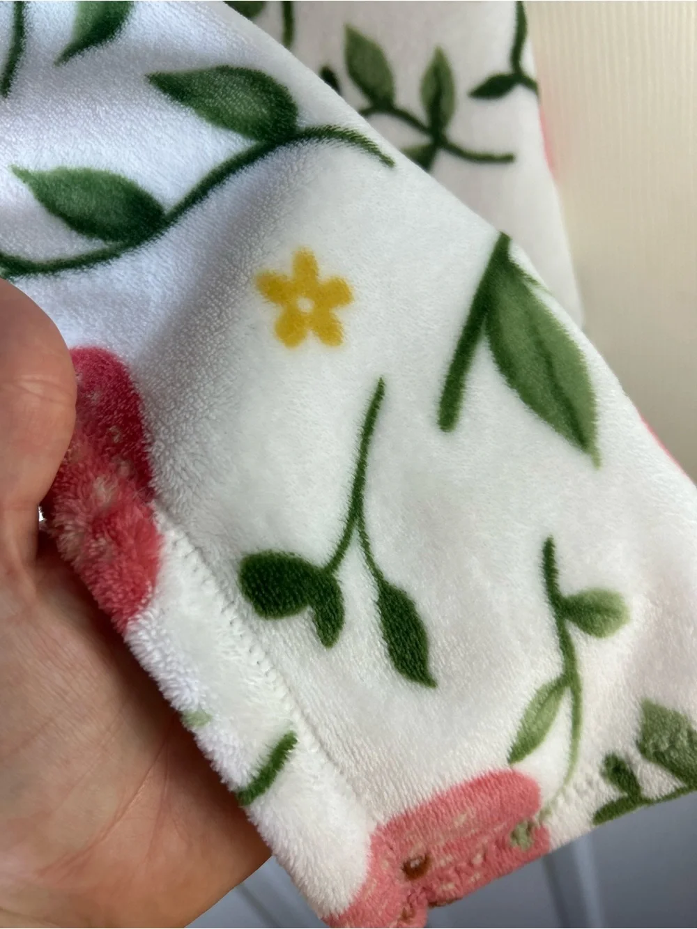 Adirondack Baby Happy Strawberry Blanket White Green Smiling Yellow Flower